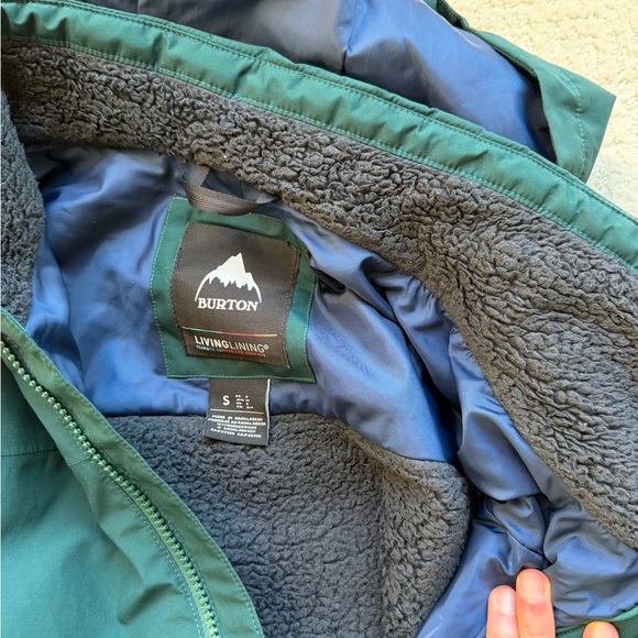 Burton Women’s Goretex ski/snowboard jacket - Picture 4 of 7